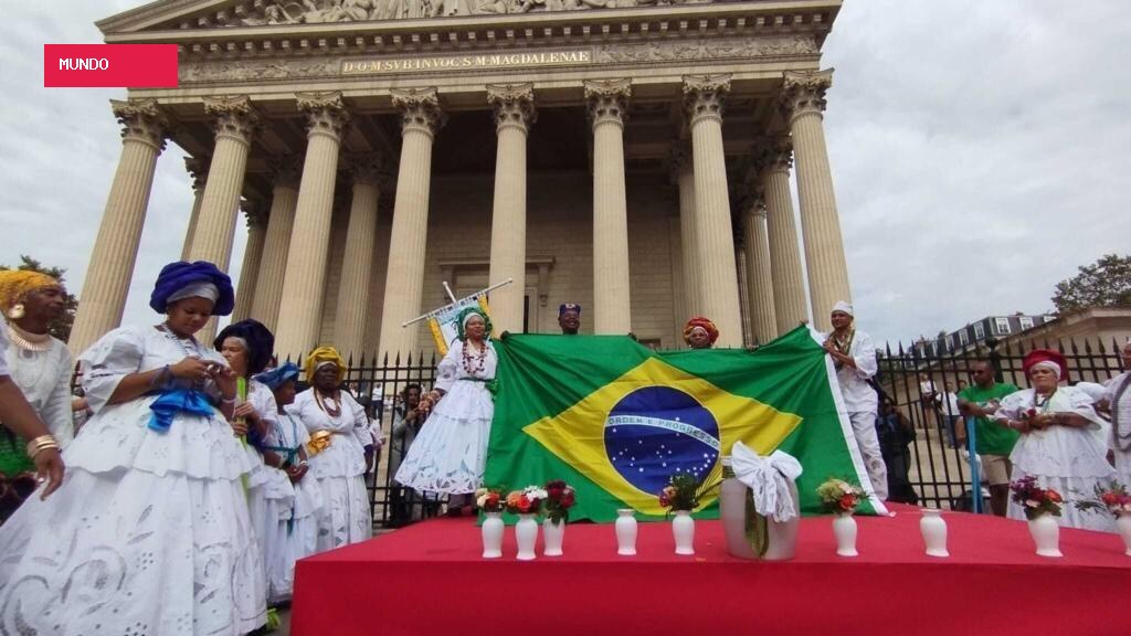 Com homenagem ao samba, Lavagem da Madeleine faz 'o show continuar' em Paris, apesar da mudança de local