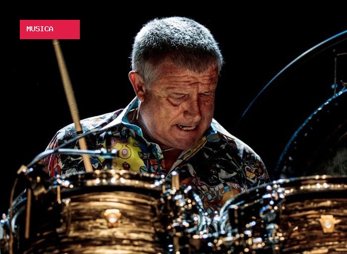Aos 76 anos, Carl Palmer admite ter medo de morrer na estrada