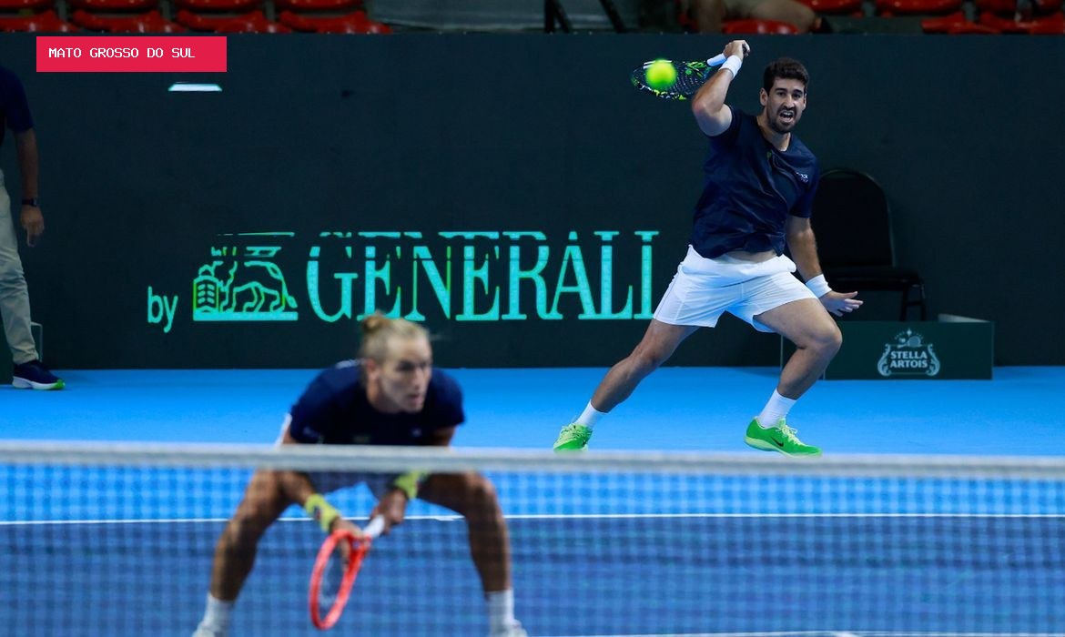 Brasil vence Suíça e avança na Copa Davis