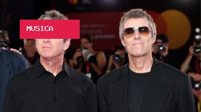 Documentário do Oasis é ovacionado por oito minutos em Veneza, com Liam e Noel juntos no palco