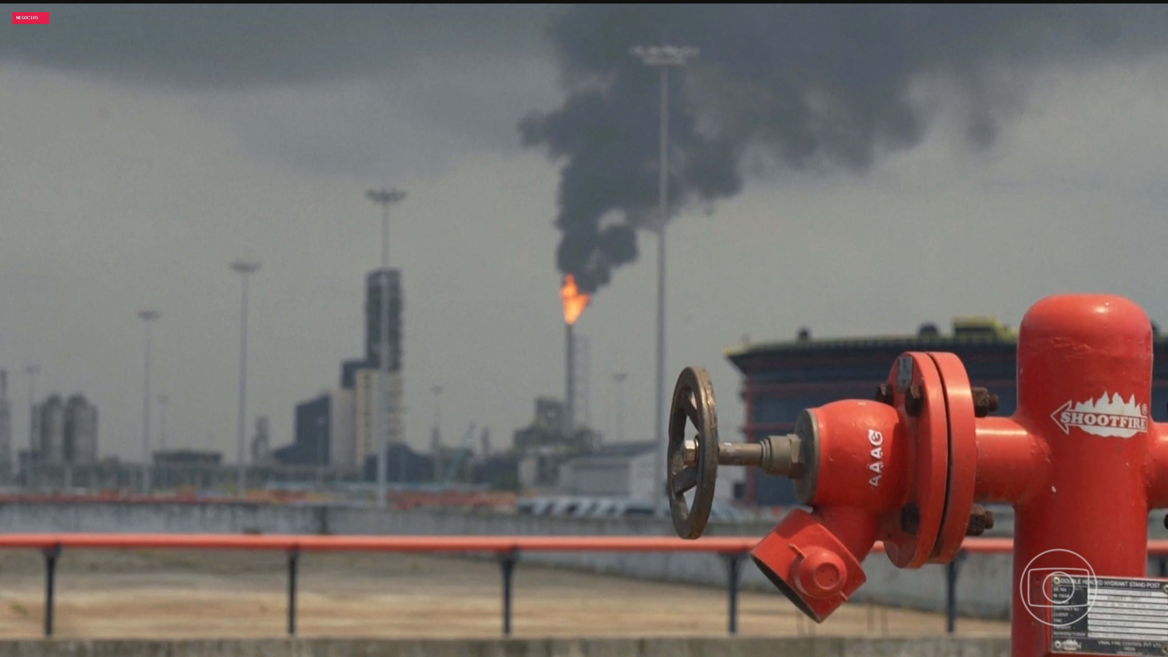 Após acordo, petrolífera dos EUA anuncia US$ 7 bilhões para ampliar produção na Venezuela; expectativa é