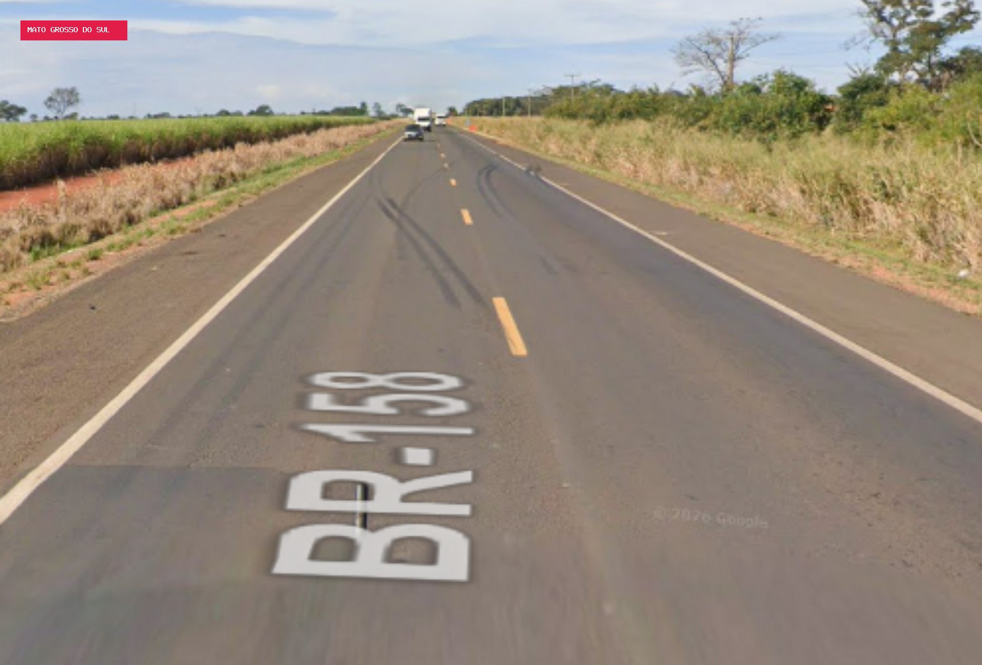 Motorista morre e dois ficam feridos após carro bater de frente com caminhonete na BR-158 em MS