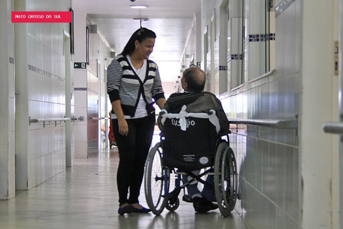 Sancionada lei que prevê divulgação de prioridade a pessoas com mais de 80 anos