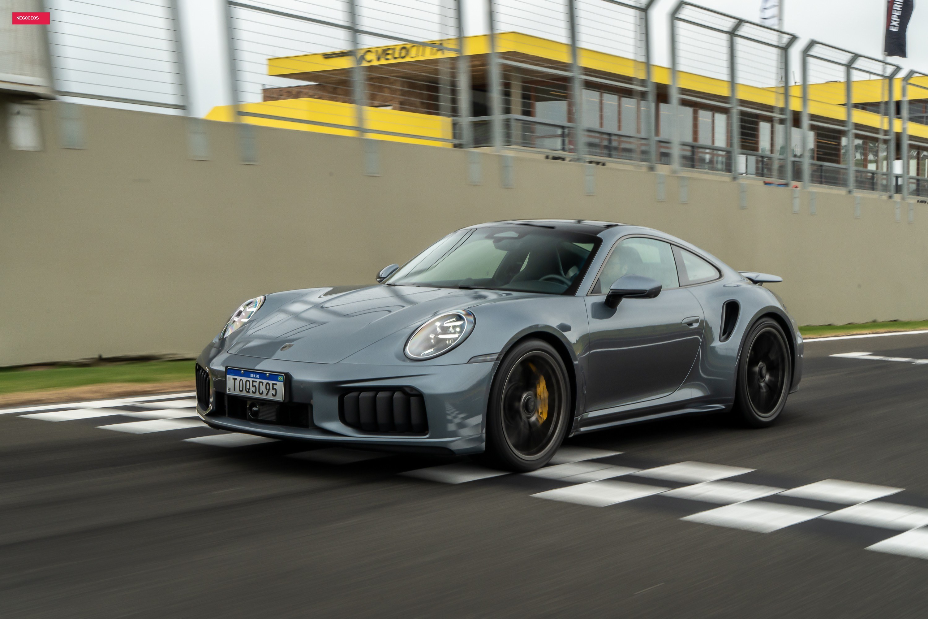 Um Porsche é mesmo difícil de 'domar'? g1 testou esportivo de 711 cv e R$ 2,1 milhões