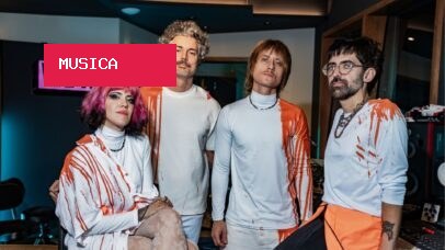 Supercombo critica extrema-direita em show no Rock in Rio 2026 e transmissão é cortada