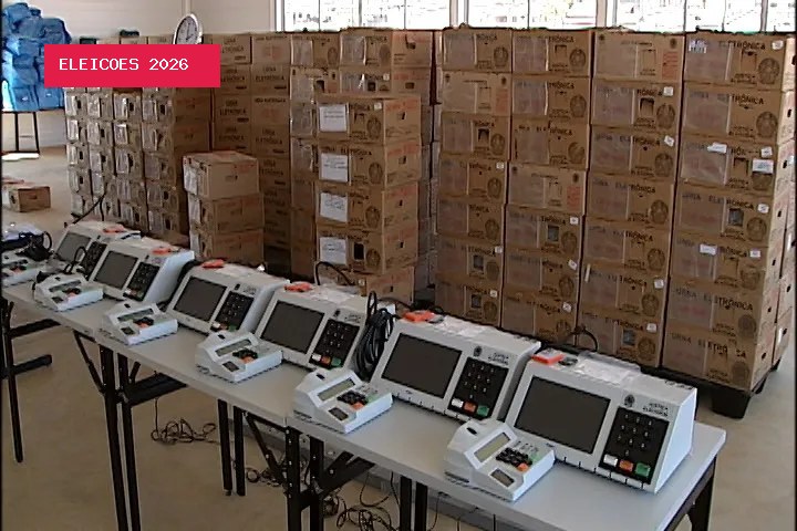 Justiça Eleitoral começa preparação das urnas para votação em BH