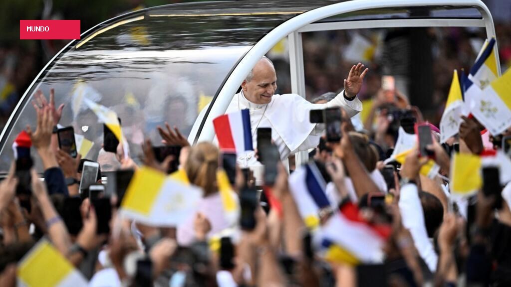 Pope Leo XIV celebrates open-air Mass in front of 800,000 people in central Paris