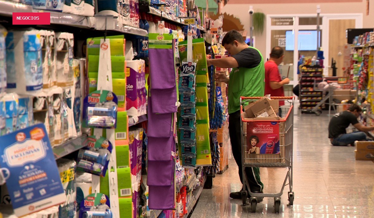 Justiça libera funcionamento de supermercados em feriados sem negociação coletiva