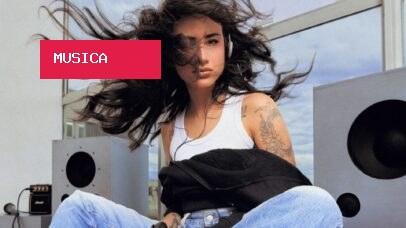Day Limns celebra liberdade criativa em ‘PUT@RIA & POE$IA’: ‘Sem precisar ser a Day do rock’