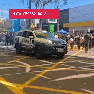Vinte e dois mil douradenses enfrentam frio para ver desfile cívico