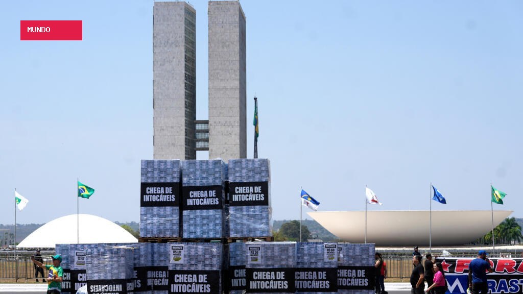 Com 'conflito feroz' no STF, campanha eleitoral é relegada ao segundo plano, diz imprensa europeia