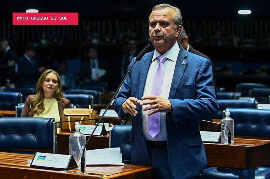 Coordenador de Flávio Bolsonaro se reúne com Gilmar Mendes em meio à crise no STF
