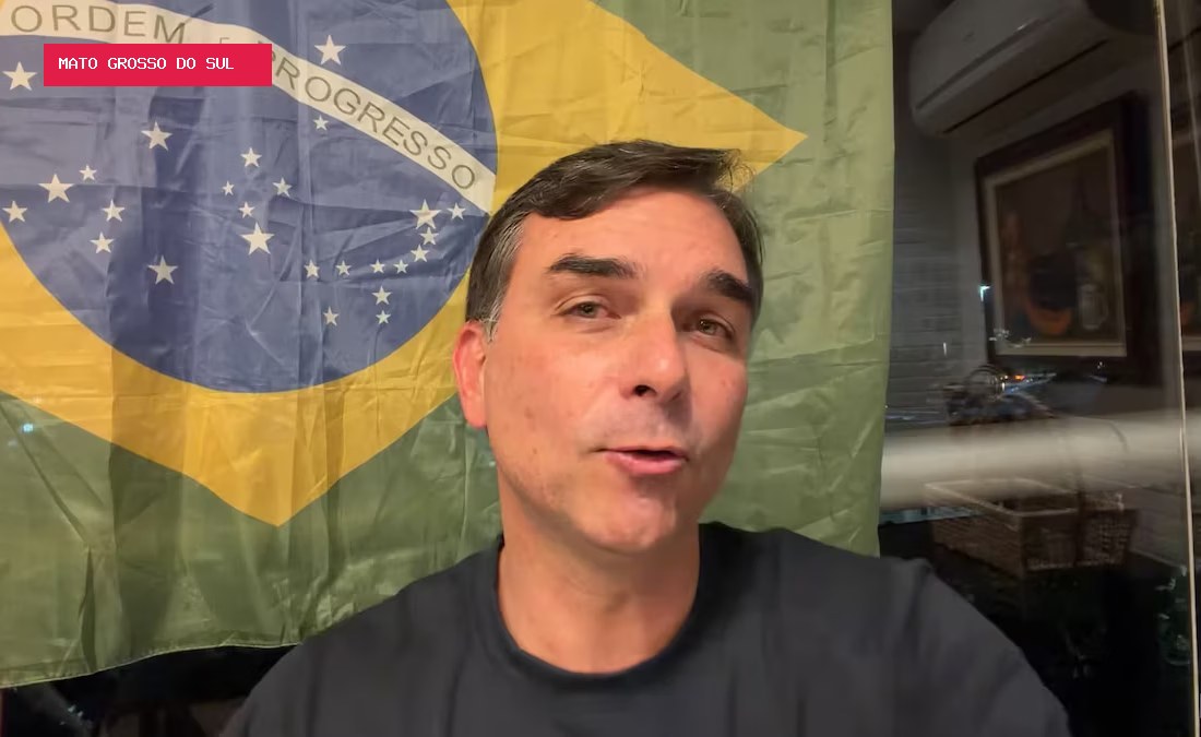 Flávio acusa PT de explorar divisão entre católicos e evangélicos na reta final