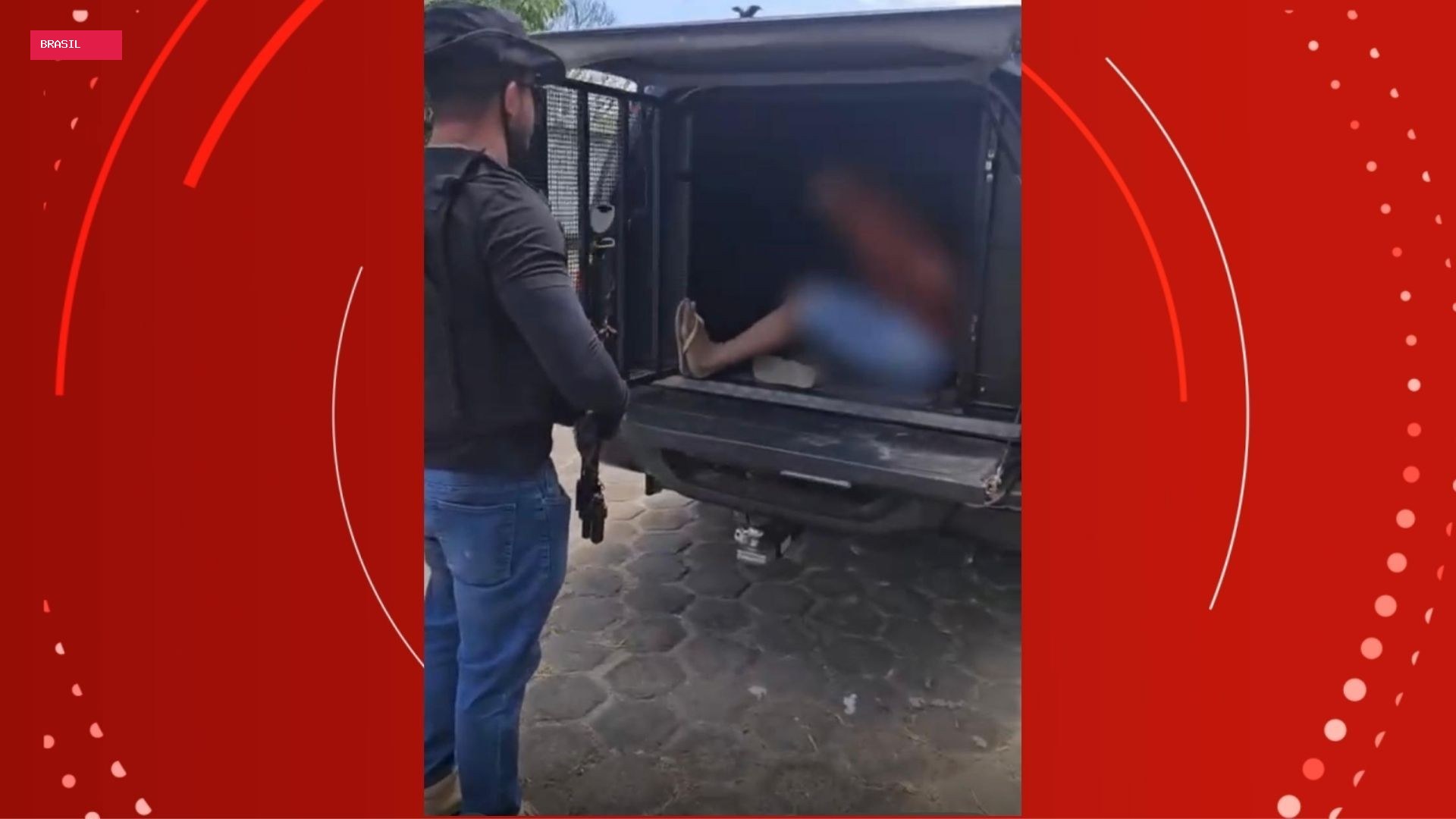 No AP, dupla é presa suspeita de aplicar golpes usando identidade de policial do Bope