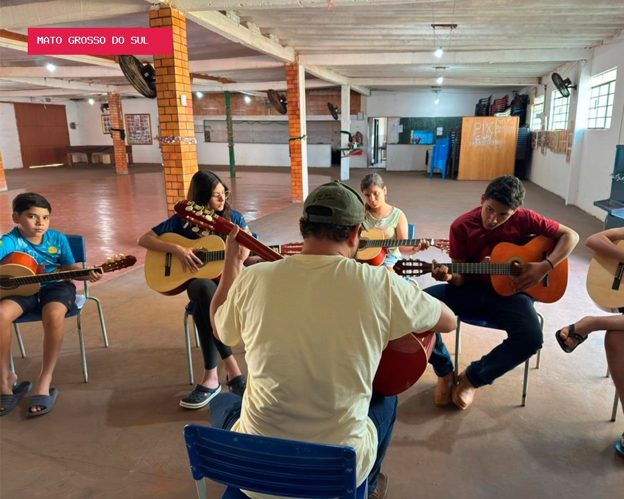 Sidrolândia abre vagas para aulas de violão e sanfona