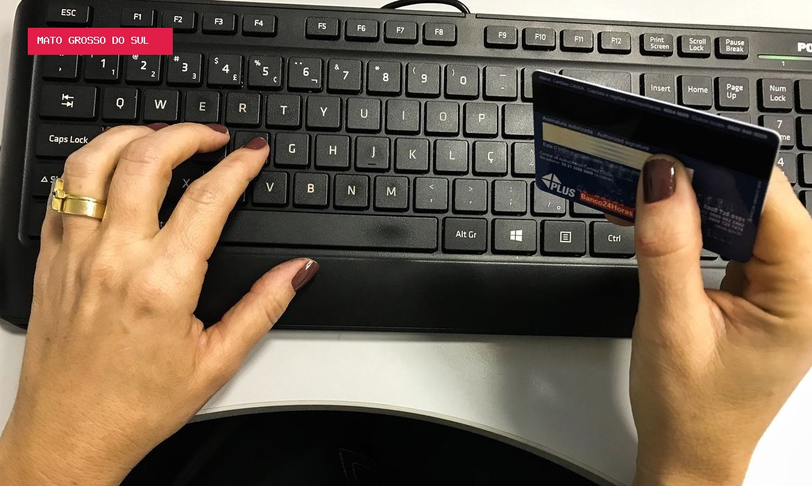 Senado aprova MP que zera “taxa das blusinhas” em compras de até US$ 50