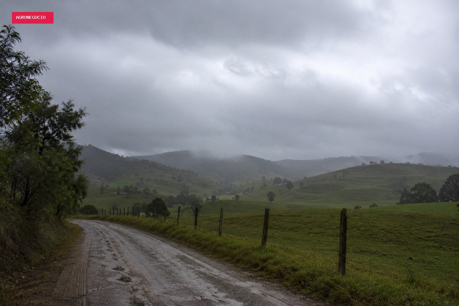 Chuva forte atinge parte do país e deixa 4 estados em alerta