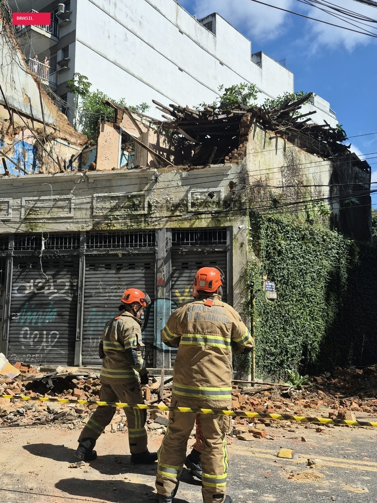 Prefeitura do Rio desapropria casarão que desabou e feriu mãe e criança no Cosme Velho
