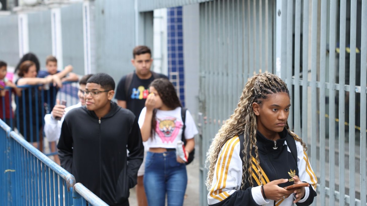 Estudantes no Enem — local de prova divulgado