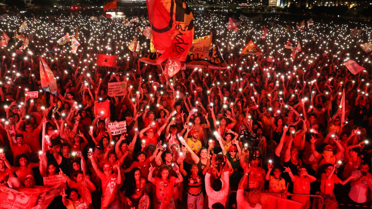 Urnas eletrônicas preparadas para o segundo turno