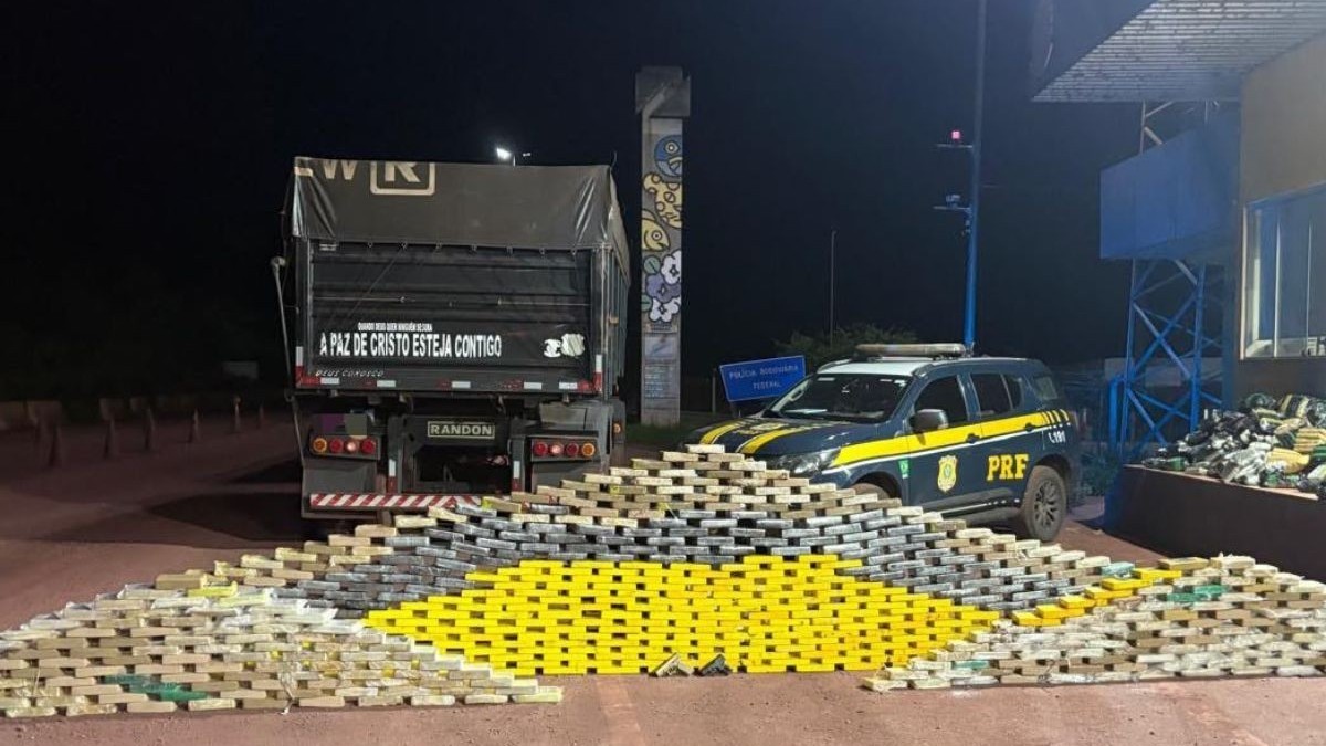 PRF apreende +726 kg de cocaína na BR-262 em Corumbá — 3ª maior do ano no MS