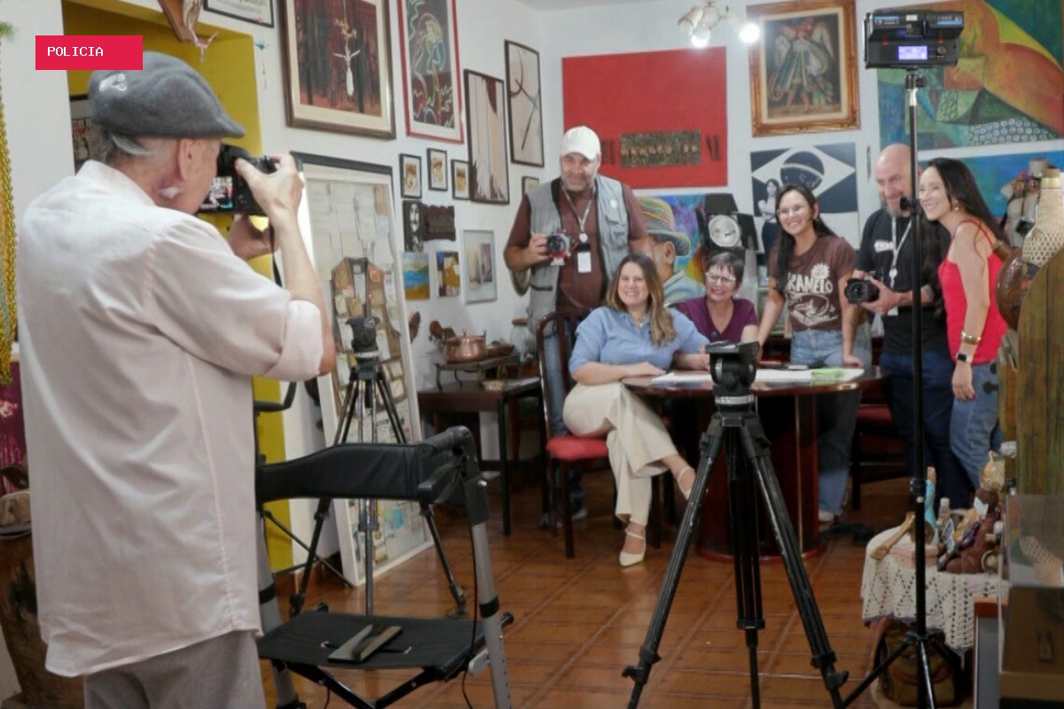 Em cuidados paliativos, Roberto Higa celebra a vida ao lado da família e das fotos que contam a história de