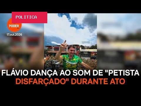 Flávio dança ao som de funk durante ato em Vitória