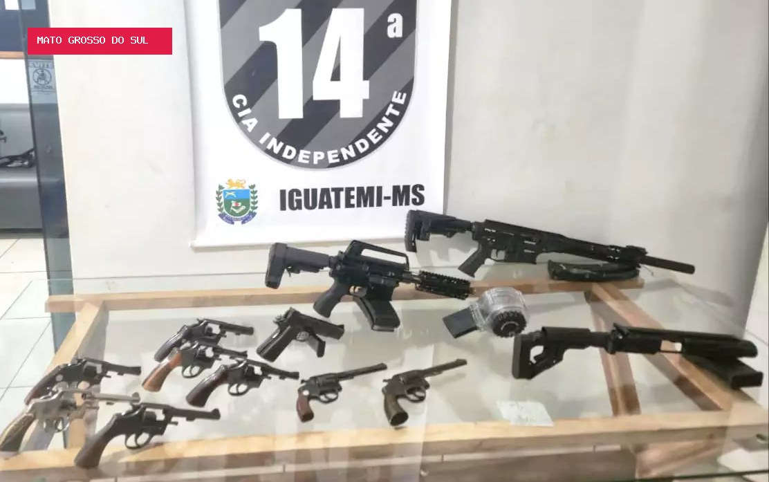 Fuzil dos EUA de R$ 50 mil e outras 9 armas são apreendidas escondidas em carro