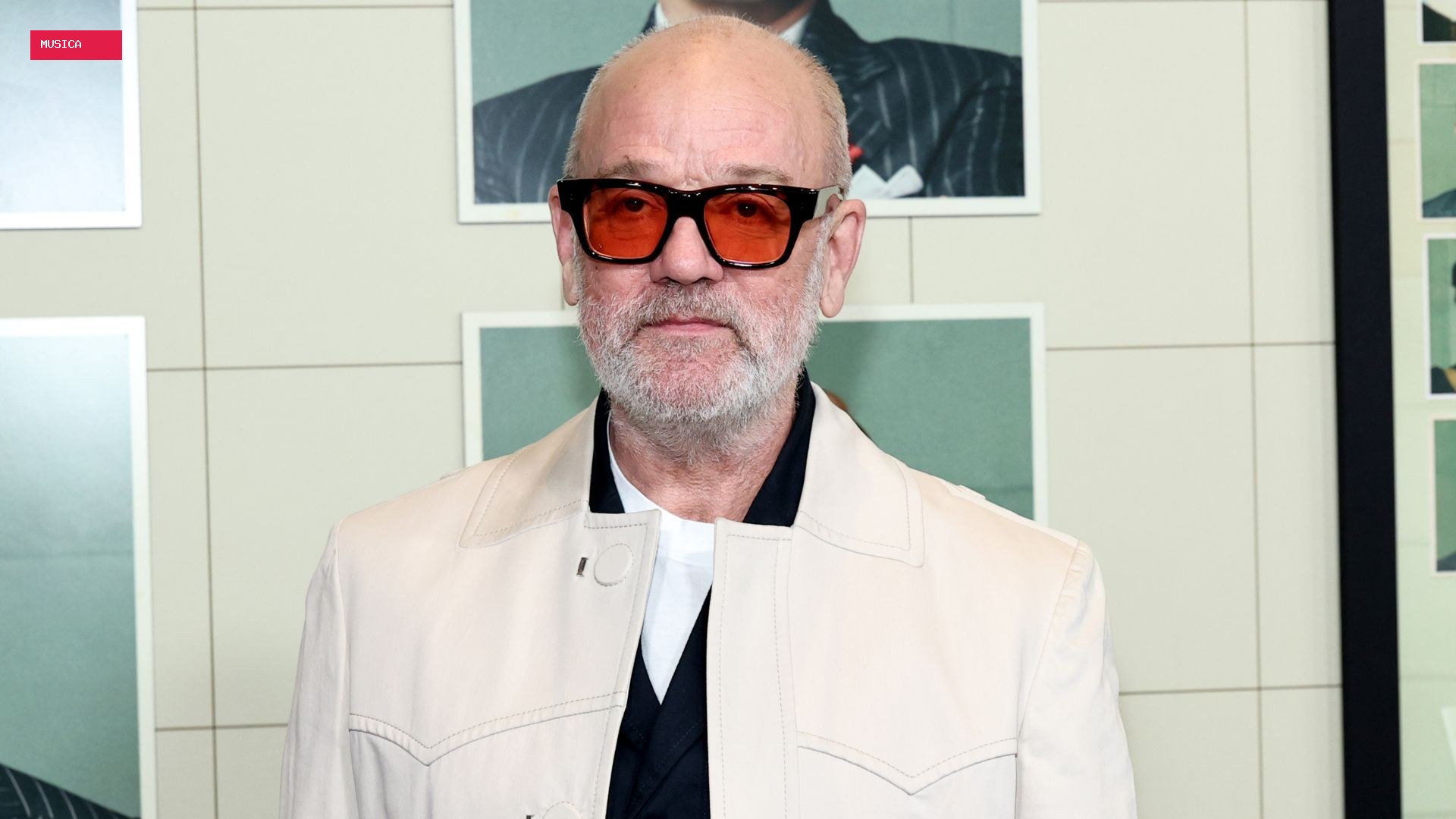 Primeiro álbum solo de Michael Stipe, ex-R.E.M., deve finalmente ver a luz do dia