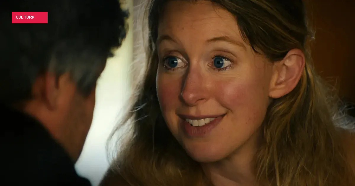 Filme sobre Elizabeth Holmes, empresária condenada por fraude, ganha data de estreia no Brasil