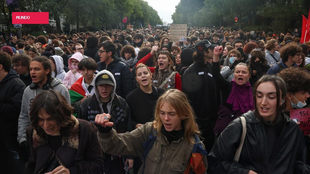 Depois das críticas, Macron assume comando da segurança nas manifestações e recebe estudantes