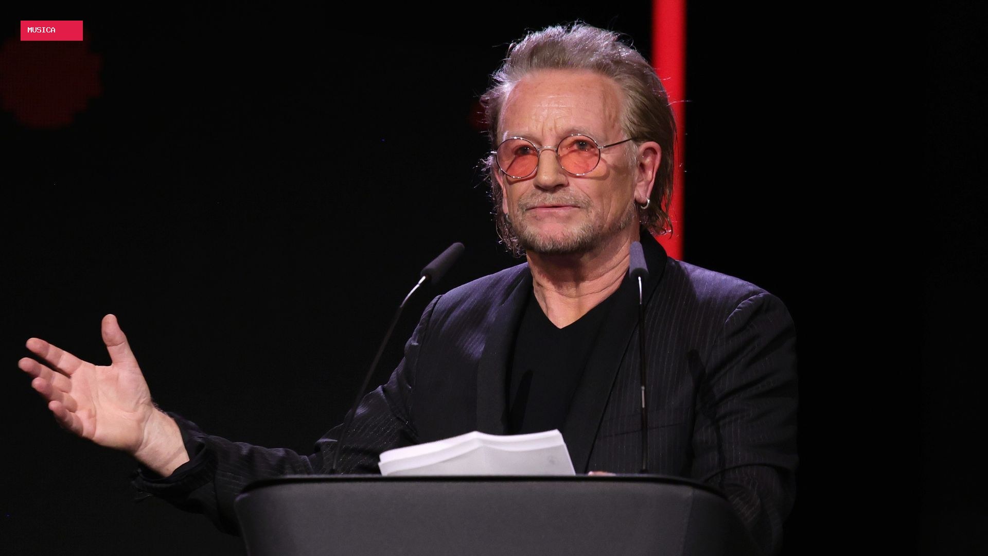 Bono admite que estratégia usada para promover ‘Songs of Innocence’ do U2 ‘foi longe demais’
