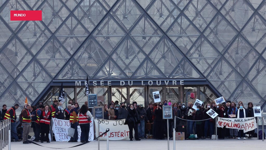Estudantes bloqueiam acesso ao museu do Louvre e denunciam 'repressão policial'