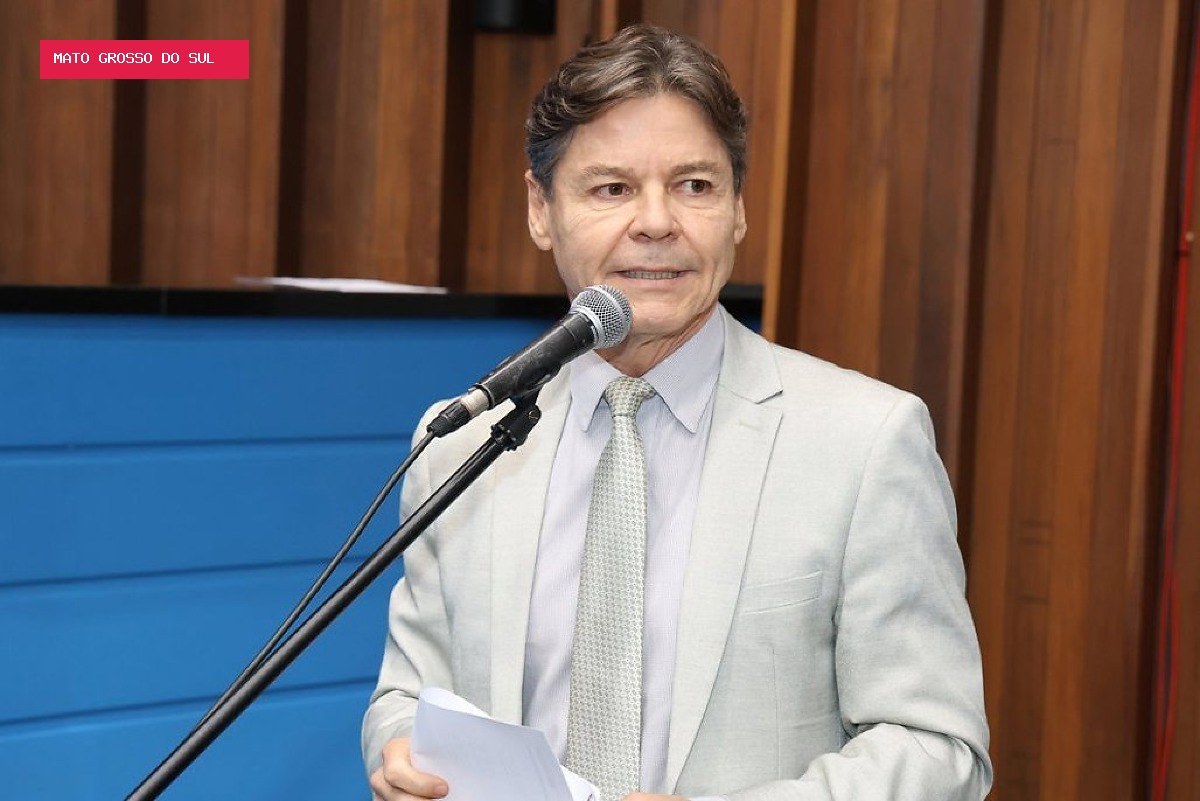 Paulo Duarte passa por cateterismo e permanece internado