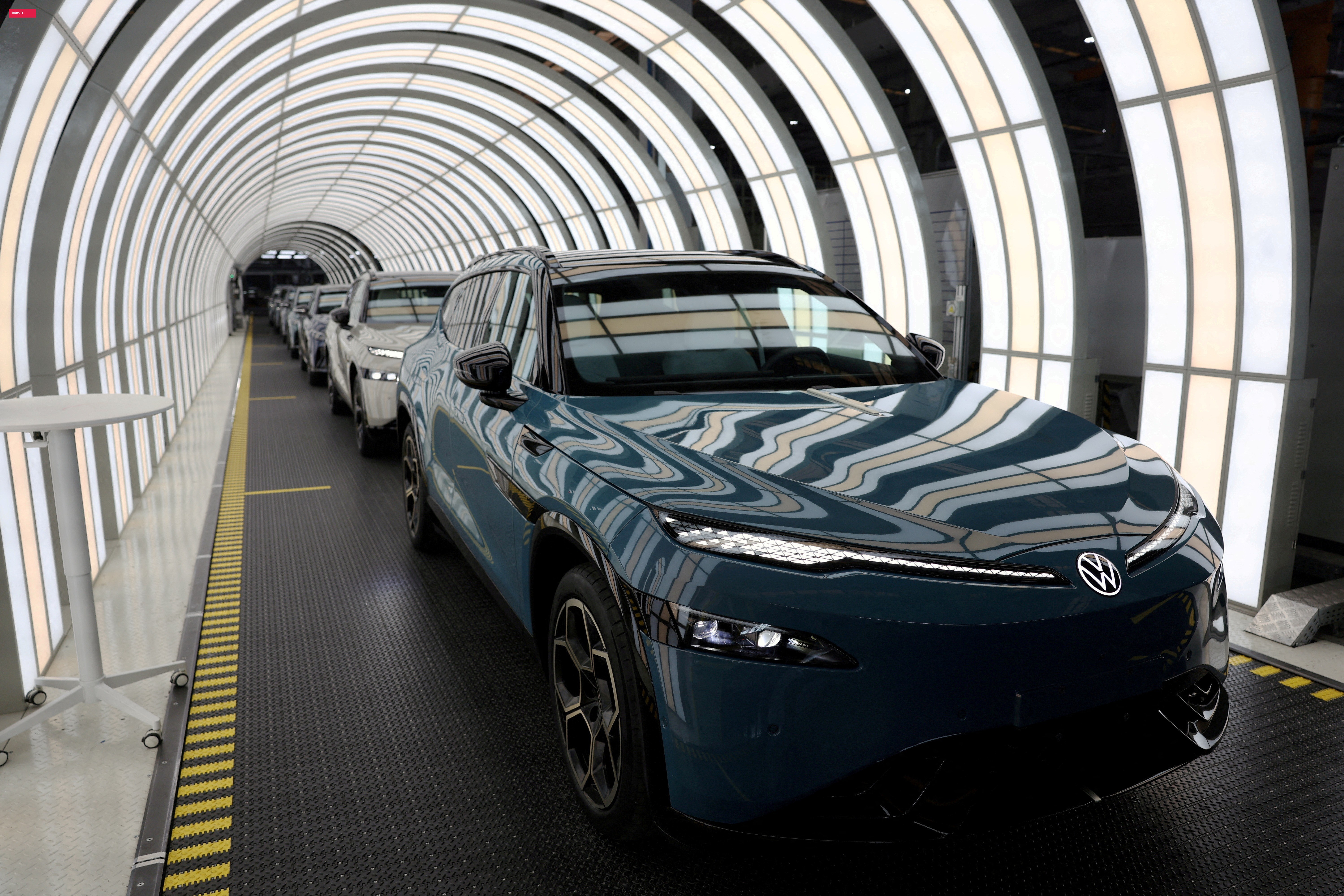 Volkswagen planeja congelar salários até 2030, diz conselho de trabalhadores