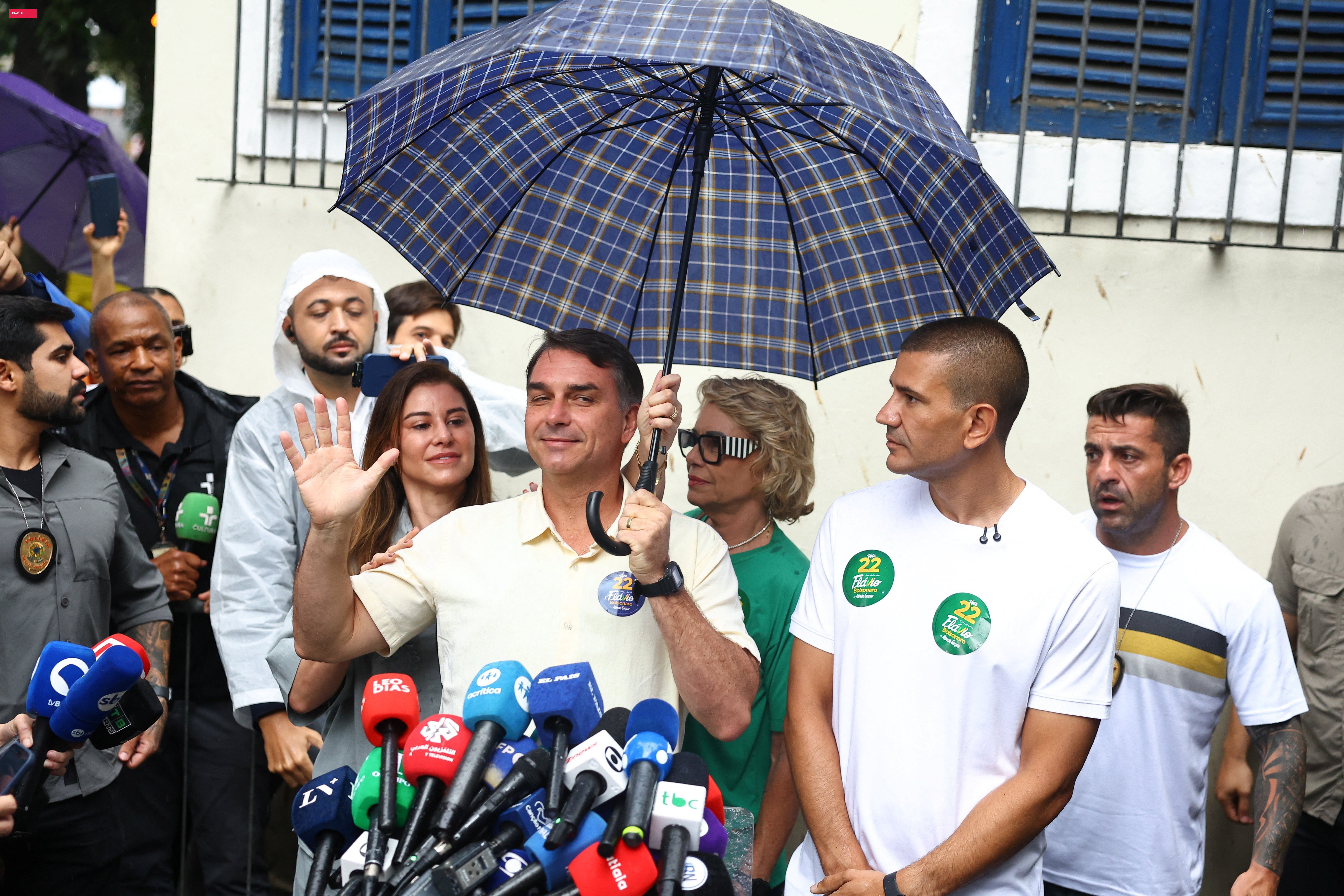 Governador eleito do RJ, Douglas Ruas publica vídeo reconhecendo vitória de Lula nas urnas: 'Vontade dos