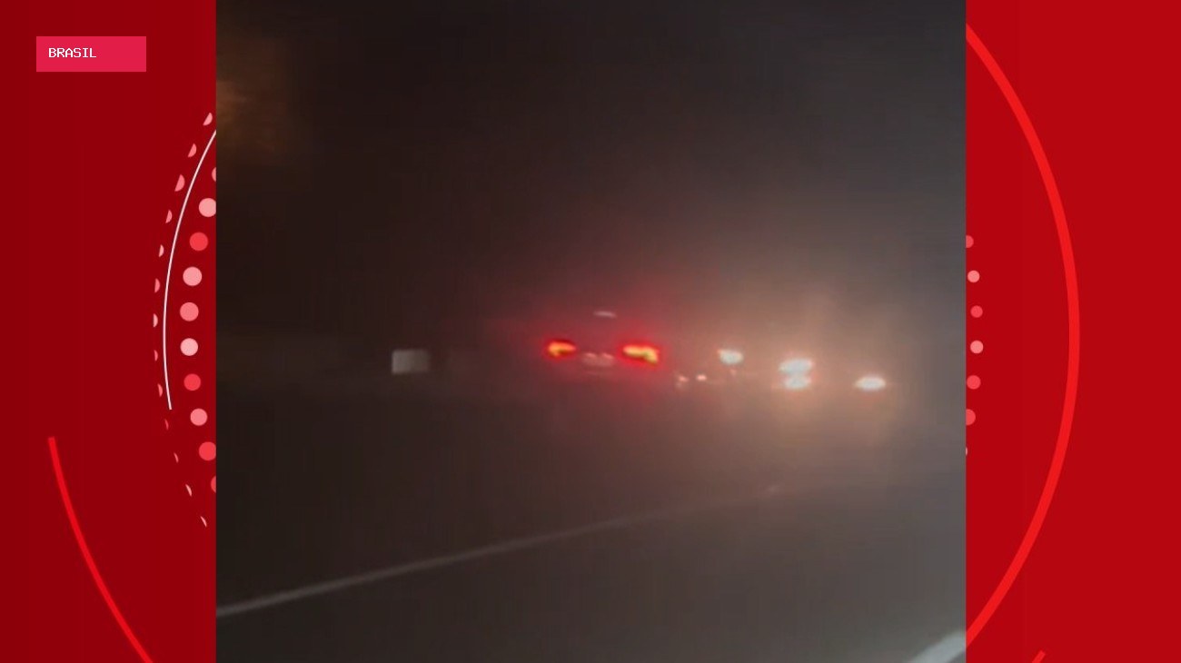 Motorista bêbado invade pista contrária e causa batida frontal, no Paraná