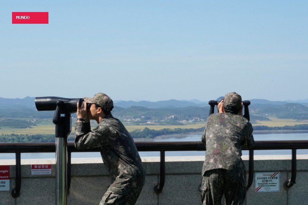 Coreia do Norte lança cerca de 10 mísseis balísticos em direção ao mar na costa leste, afirma Seul