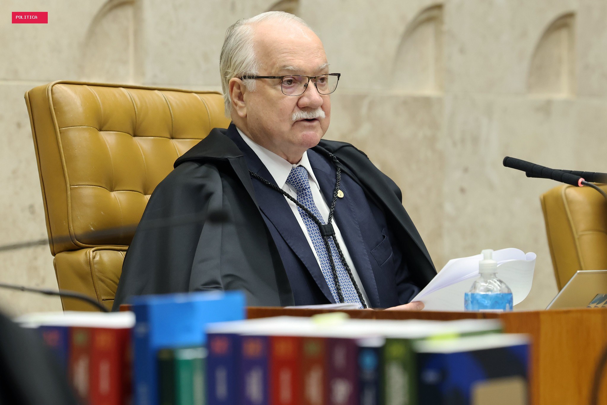 Fachin se reúne nesta terça com diretor da PF para discutir menções a ministros do STF no caso Master