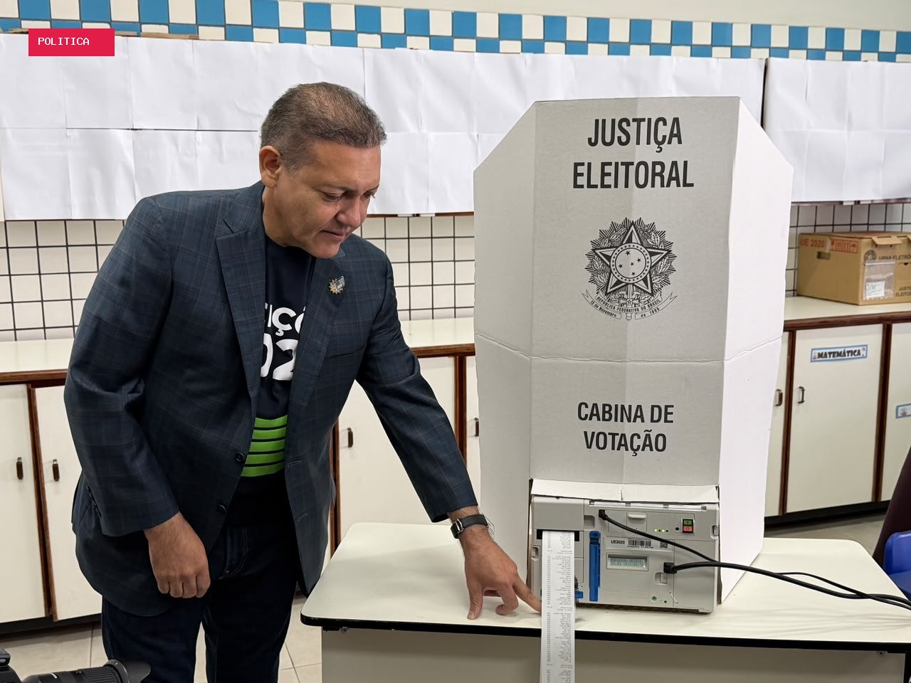 Presidente do TSE, Nunes Marques acompanha abertura de sessão e vota em Brasília