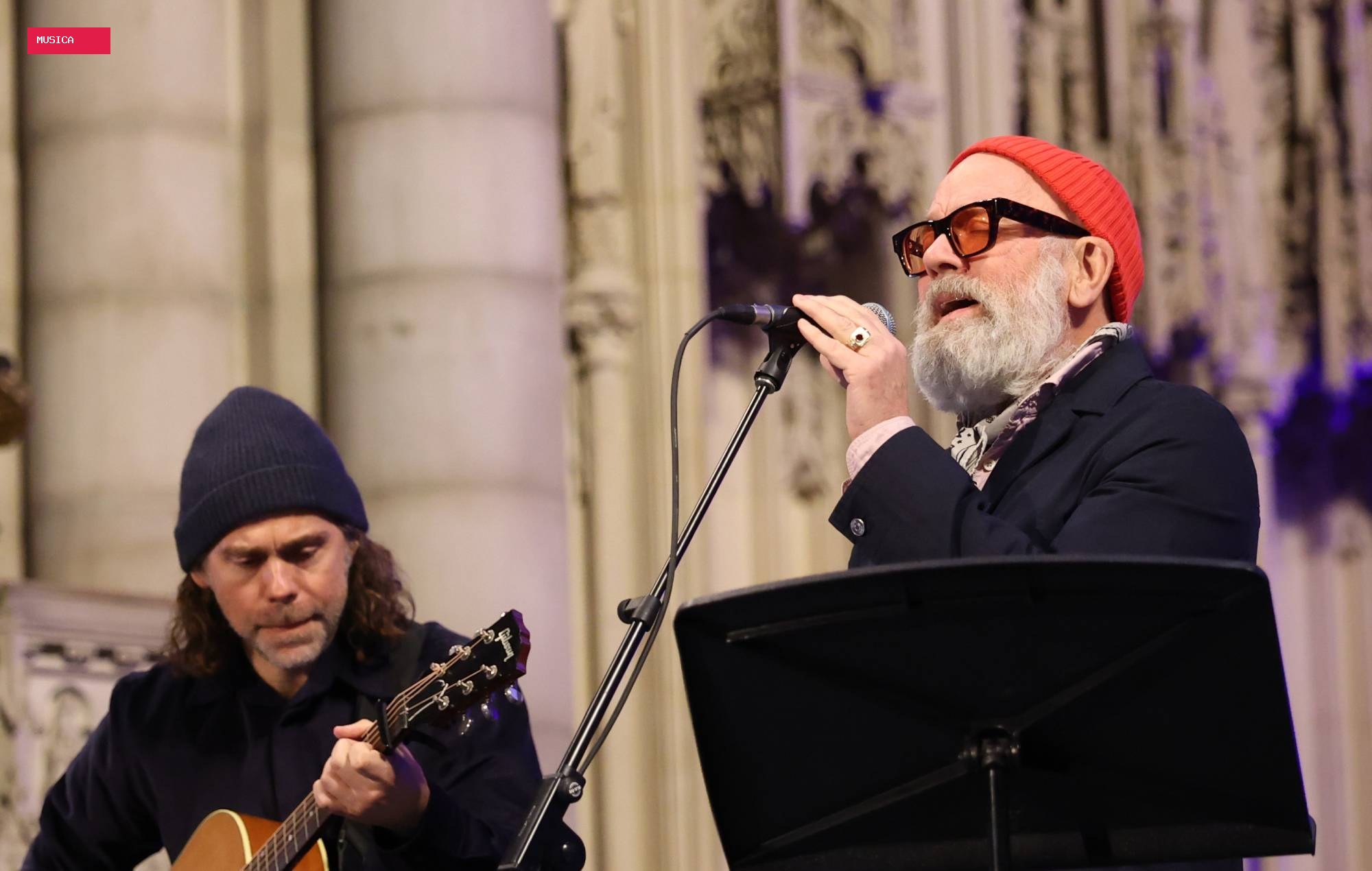 Watch Michael Stipe join members of The National for R.E.M.’s ‘E-Bow The Letter’