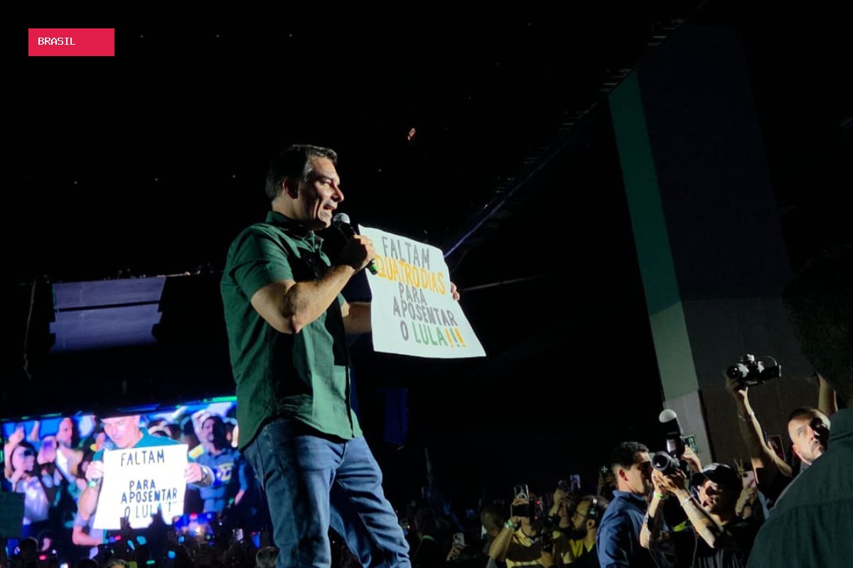 Flávio diz que abre sigilos se Marcola, ex-chefe de gabinete de Lula, abrir