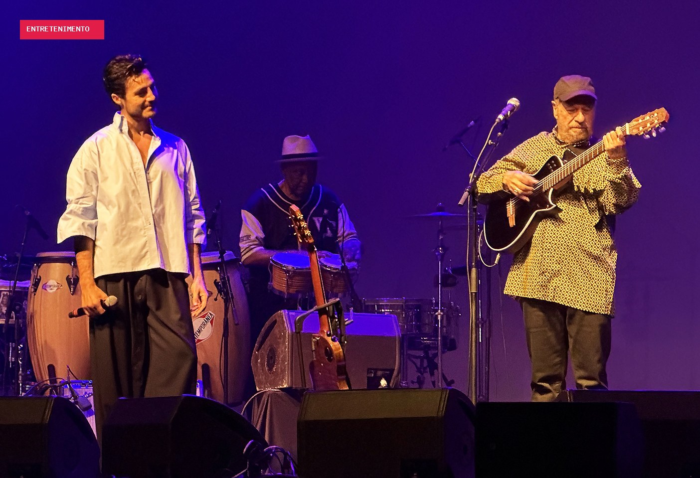 Com 'João Bosco All Star Quintet', o cantor festeja 80 anos em show que teve Tiago Iorc e Hamilton de