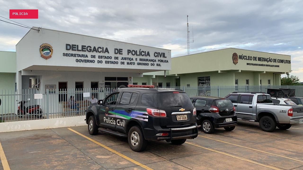 Homem é preso após atropelar pai e bebê de 1 ano e fugir em Costa Rica