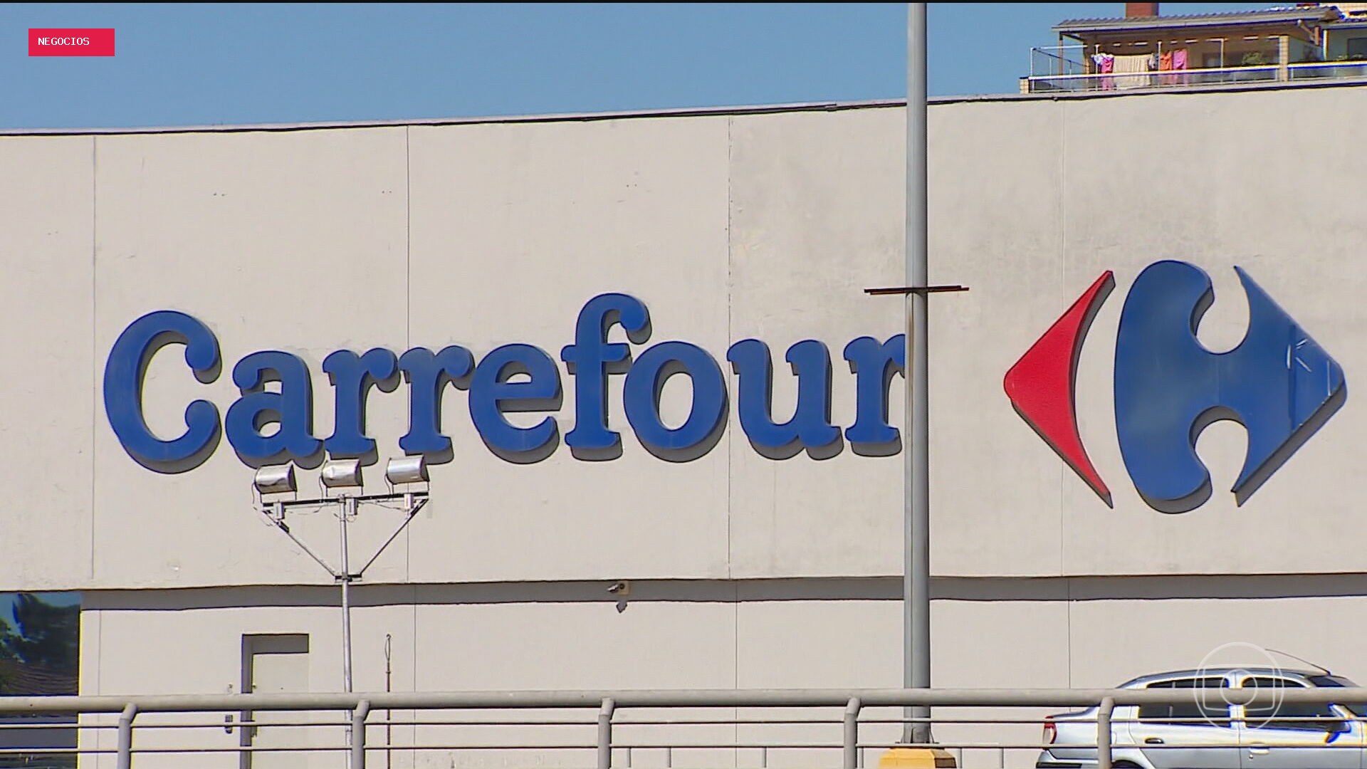 Carrefour anuncia venda de 22 lojas ao Pátria Investimentos e passa a pagar aluguel para continuar operando