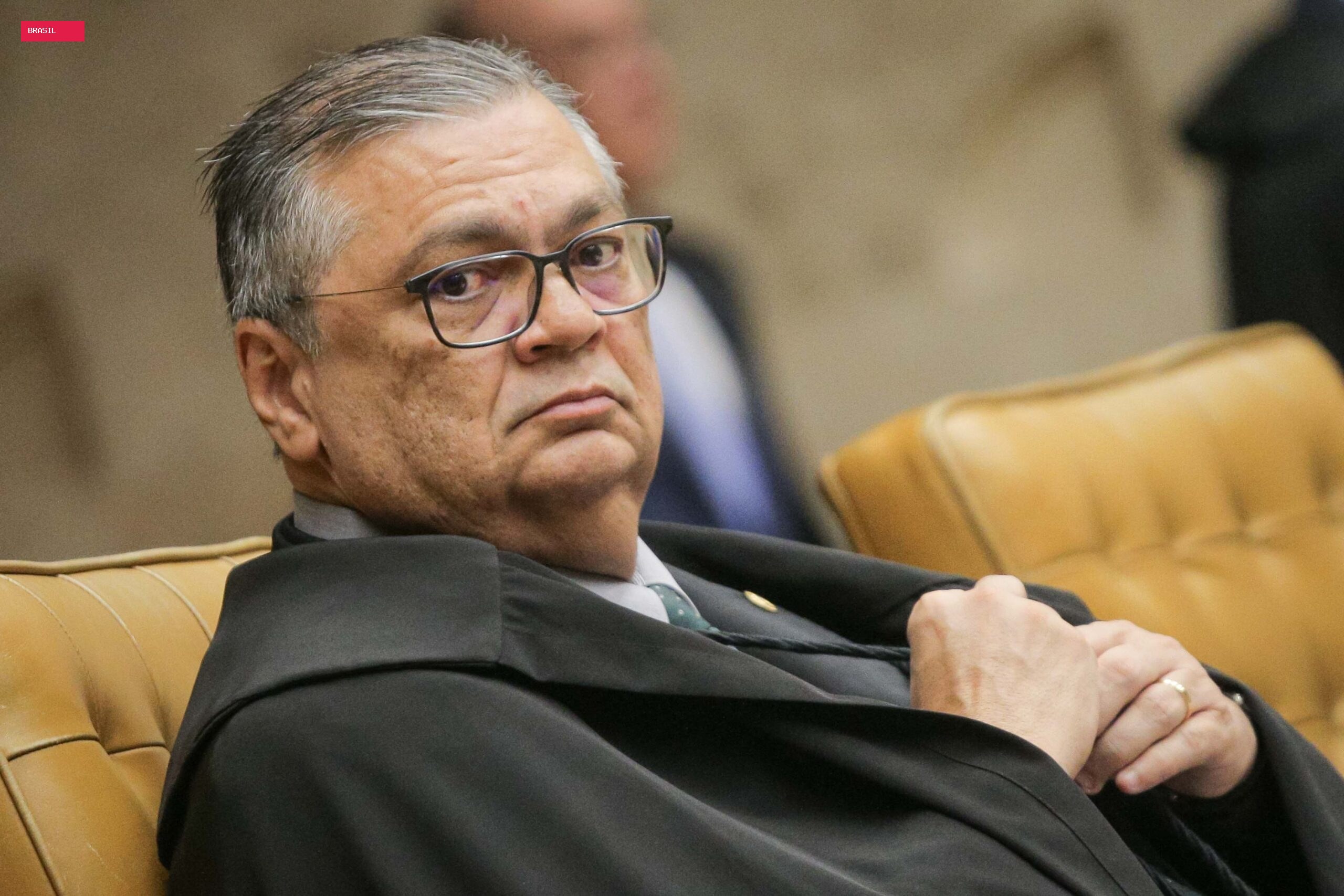 Fachin aciona PF após ameaça de fuzilamento contra Dino nas redes