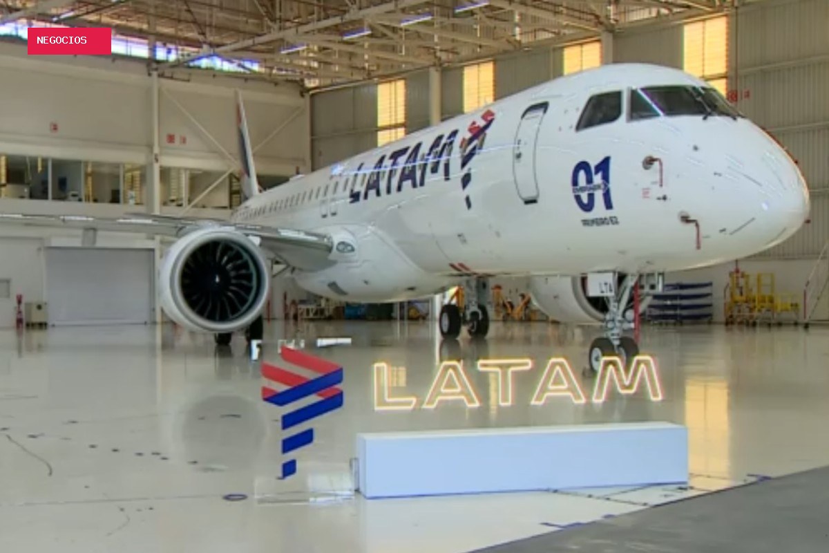 Latam recebe 1º avião E195-E2 da Embraer, em São José dos Campos