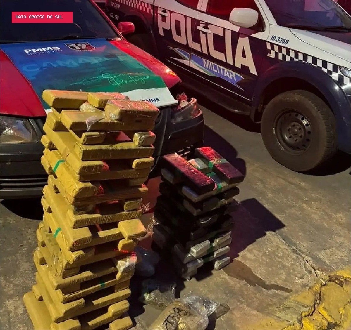 Perseguição de 10 km termina com apreensão de maconha e skunk