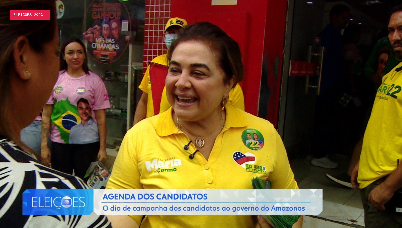 Maria do Carmo faz caminhada no Centro de Manaus e apresenta propostas para infraestrutura