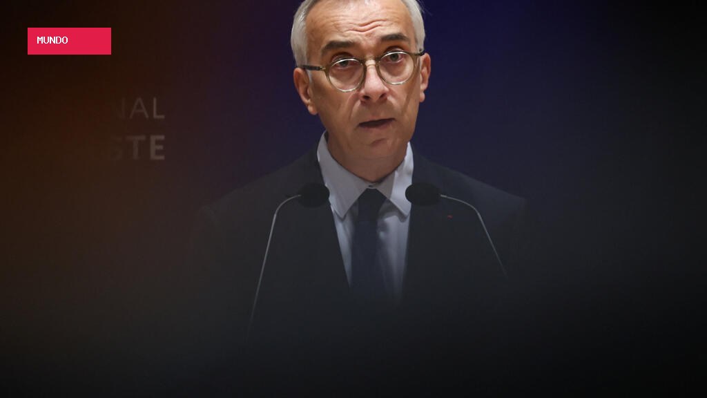 REPLAY: French anti-terrorism prosecutor gives press conference on racist attack